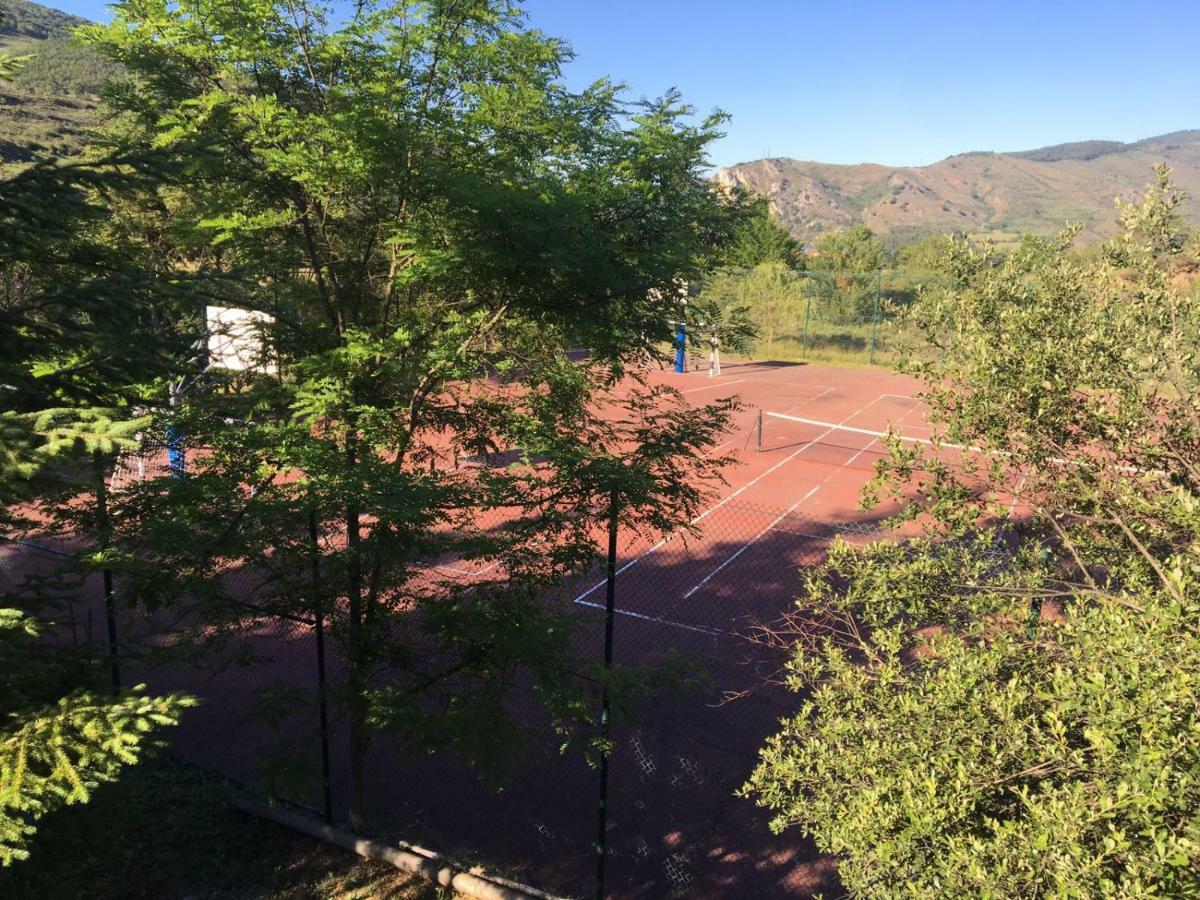 Apartamento Ezcaray Con Piscina Zorraquin Bagian luar foto