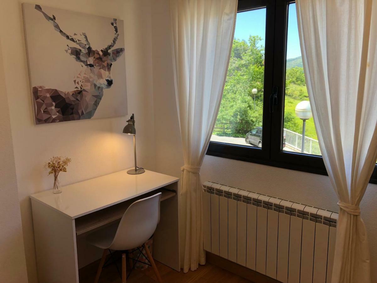 Apartamento Ezcaray Con Piscina Zorraquin Bagian luar foto