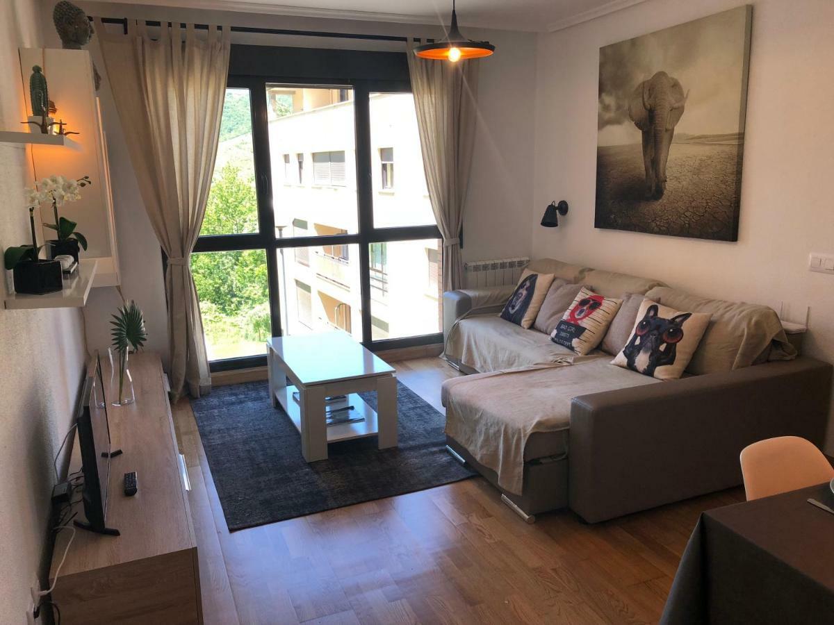 Apartamento Ezcaray Con Piscina Zorraquin Bagian luar foto